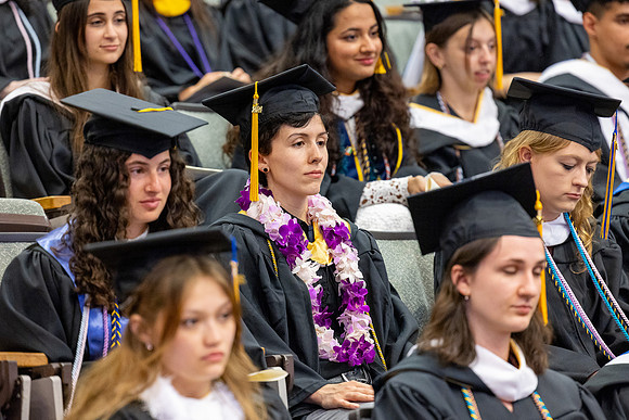 english-graduation-2024_0270