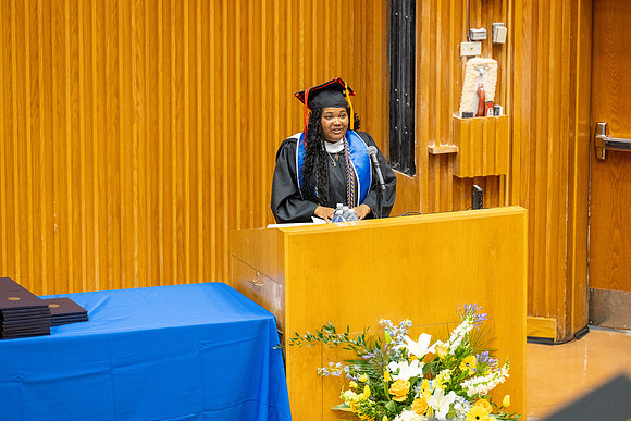 english-graduation-2024_0422