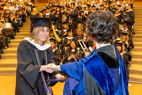 english-graduation-2024_0722