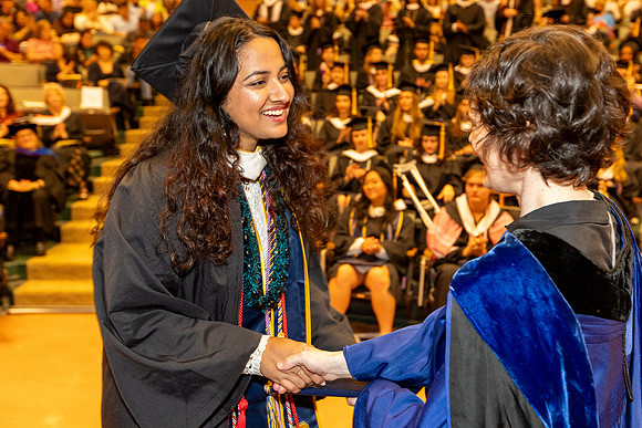 english-graduation-2024_0849