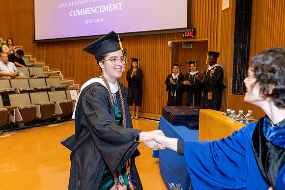 english-graduation-2024_0332