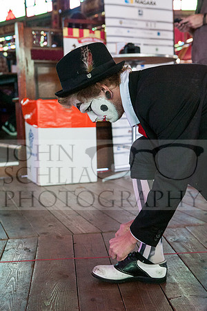 john-schlia-photography-mardi-gras-14-050