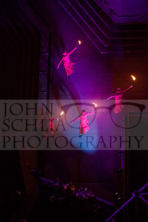 john-schlia-photography-circus-orange-14-021