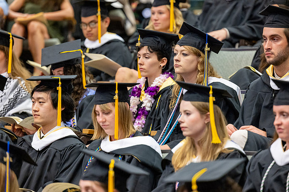 english-graduation-2024_0247