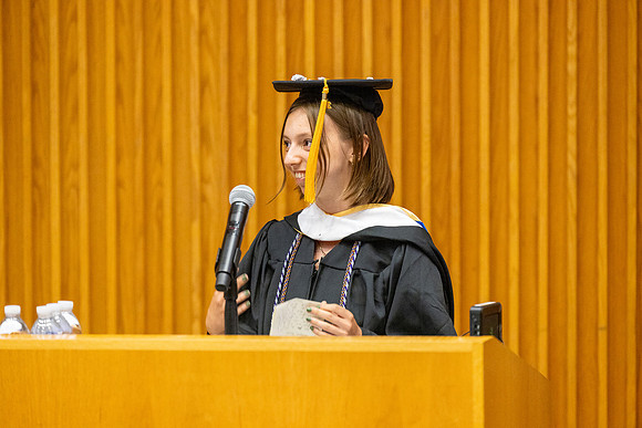 english-graduation-2024_0480
