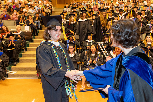 english-graduation-2024_0653