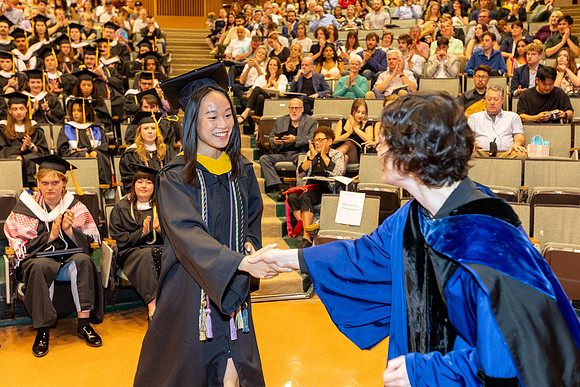 english-graduation-2024_0640