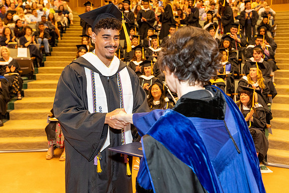 english-graduation-2024_0865