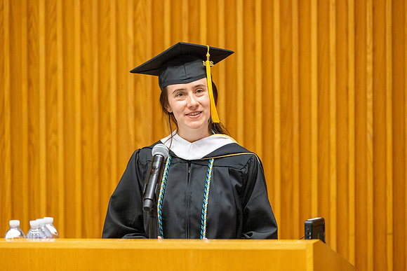 english-graduation-2024_0454