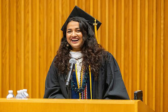 english-graduation-2024_0557