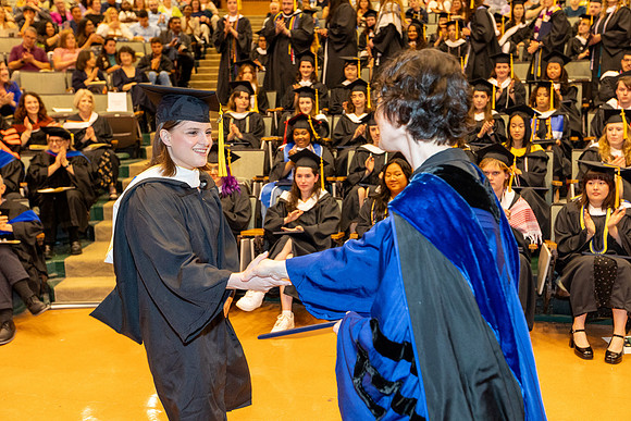 english-graduation-2024_0795