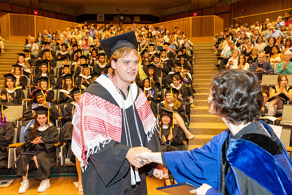 english-graduation-2024_0615