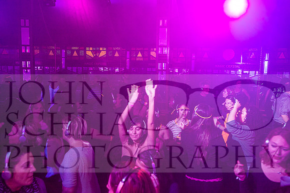 john-schlia-photography-silent-disco-14-008