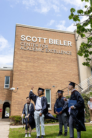 villa-maria-graduation-2025_2899