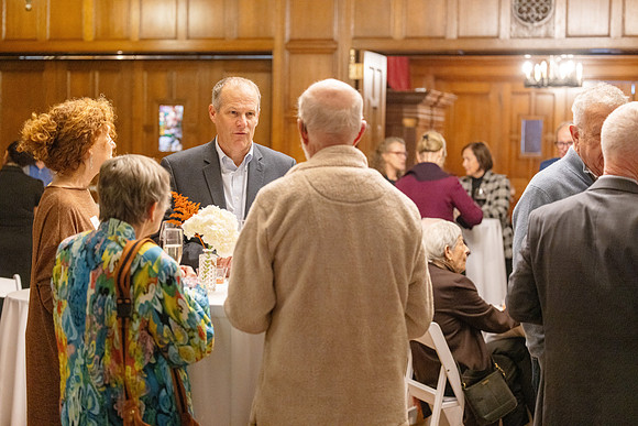 curator-reception_050