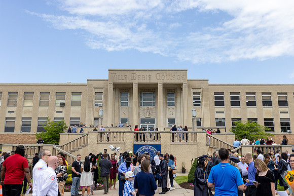 villa-maria-graduation-2025_2769