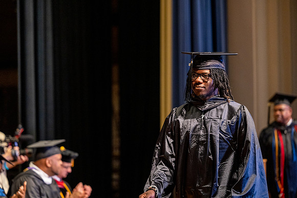 villa-maria-graduation-2025_2223