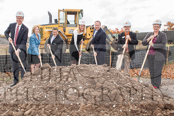 141016-empire-state-college-groundbreaking-029-web