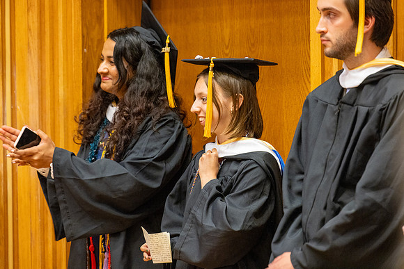 english-graduation-2024_0456
