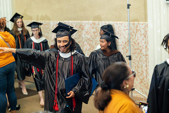 villa-maria-graduation-2025_2451