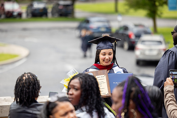 villa-maria-graduation-2025_2605