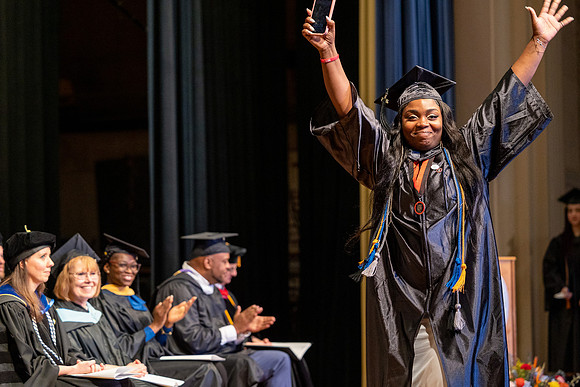 villa-maria-graduation-2025_2115