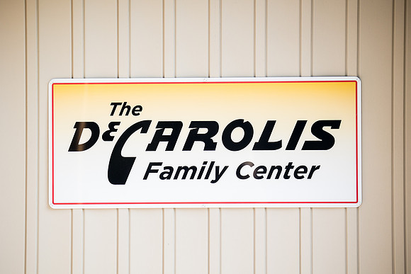 decarolis-ribbon-cutting_049